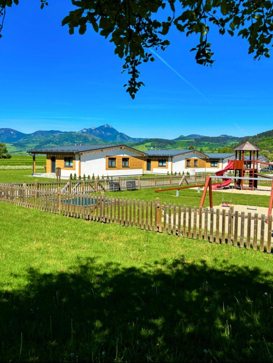 Rezort Zvernica Vlachy - Family & Fun Εξωτερικό φωτογραφία